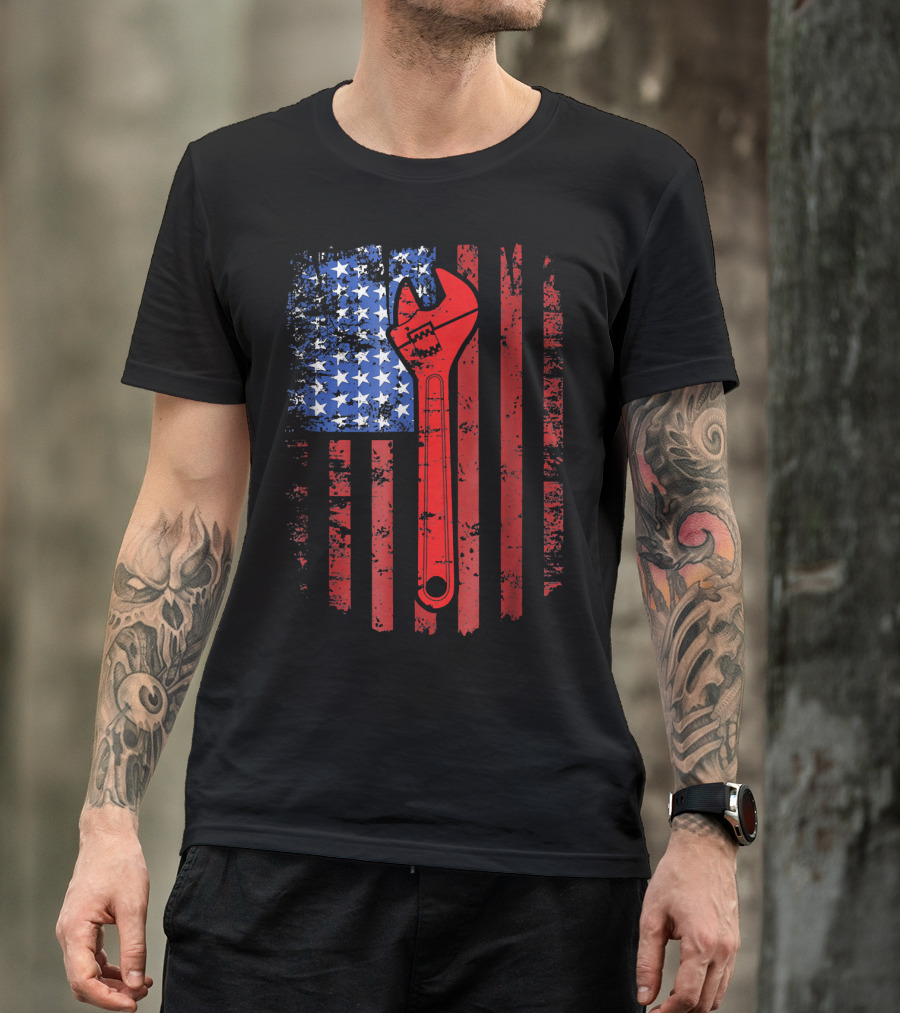 Mechanic Tools Red Wrench American Flag Stars Stripes T-Shirt