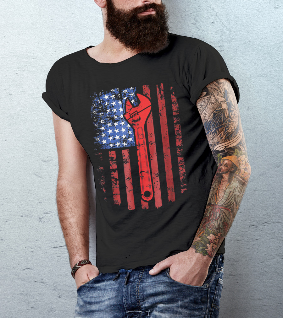 Mechanic Tools Red Wrench American Flag Stars Stripes T-Shirt