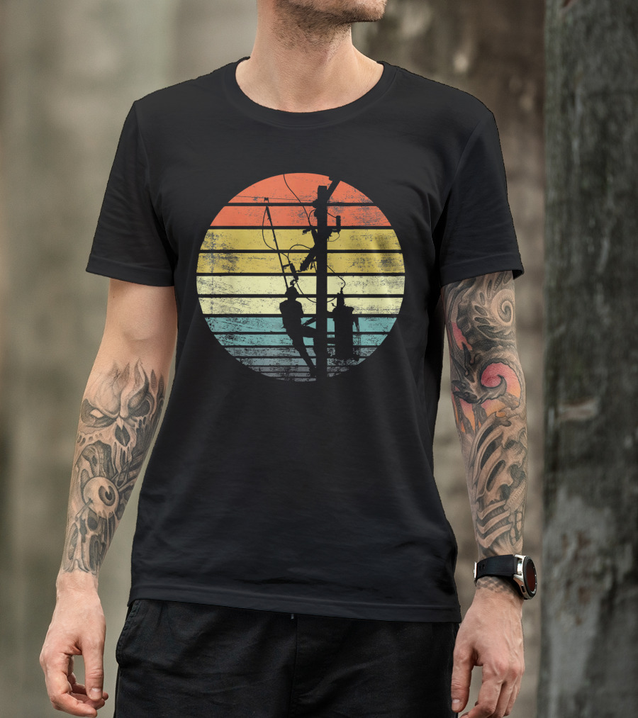 Mens Lineman Vintage Retro Electrician Silhouette Sunset T-Shirt
