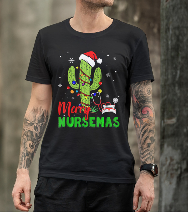 Merry Nursemas Santa Cactus With Stethoscope And Nurse Hat For Nurse Lovers T-Shirt
