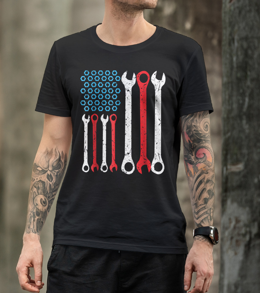 Mechanic USA American Flag Wrenches And Nuts T-Shirt