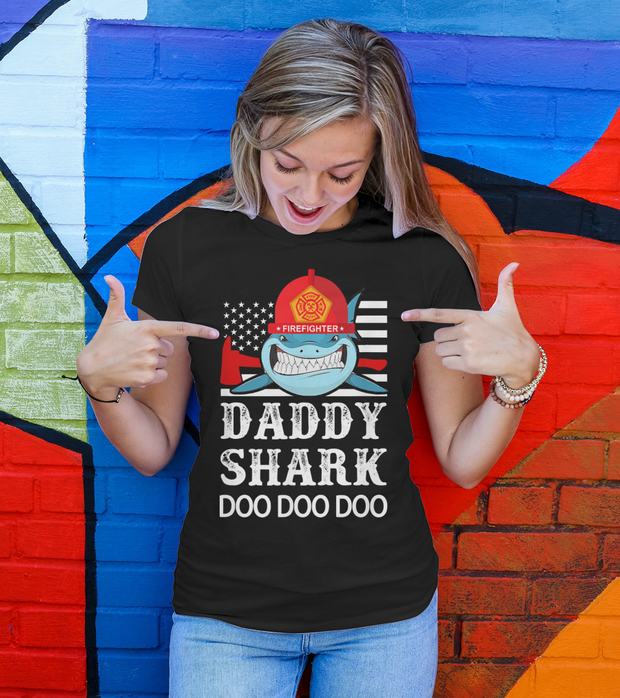 Daddy Shark Doo Doo Doo Firefighter USA Flag Helmet T-Shirt