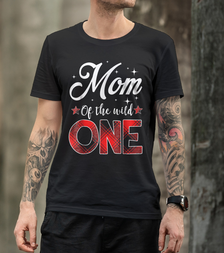 Mom Of The Wild One Plaid Lumber Starry Black Red T-Shirt