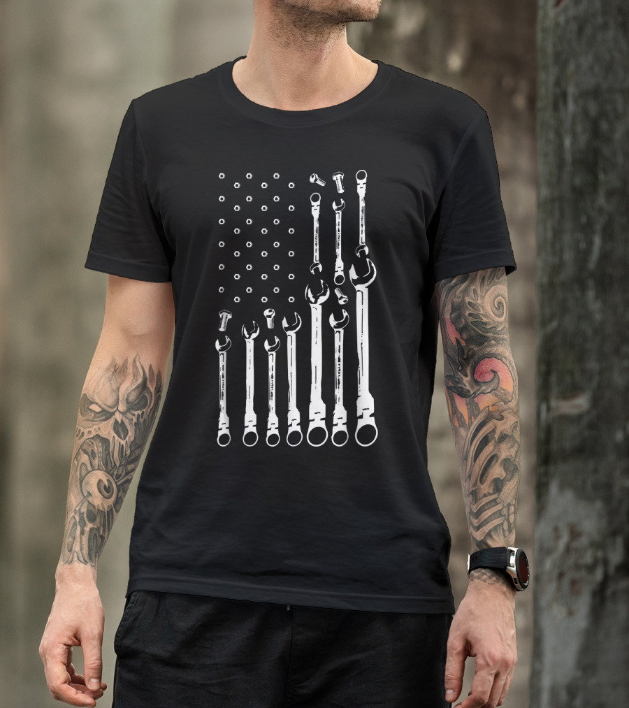 Mechanic Flag Patriotic Mechanic Wrench Spanner Tools USA Flag T-Shirt
