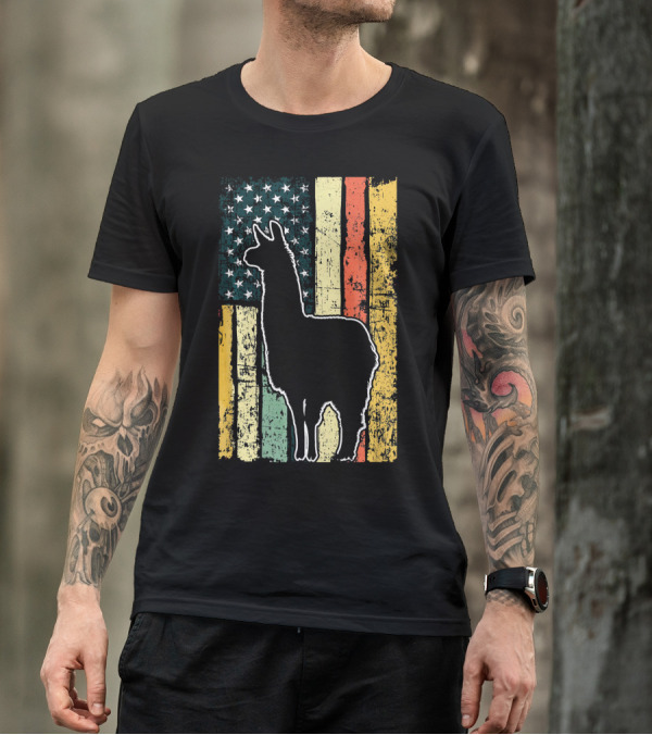 Llama Alpaca Silhouette Vintage American Flag Style USA T-Shirt