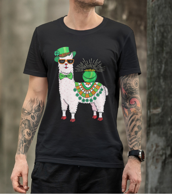 Llama St Patricks Day Leprechaun Pot Of Gold And Clover T-Shirt