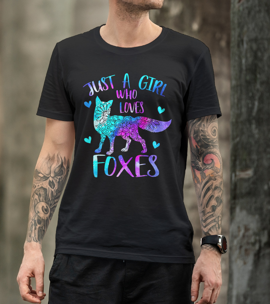Just A Girl Who Loves Foxes Multicolor Floral Pattern With Hearts T-Shirt