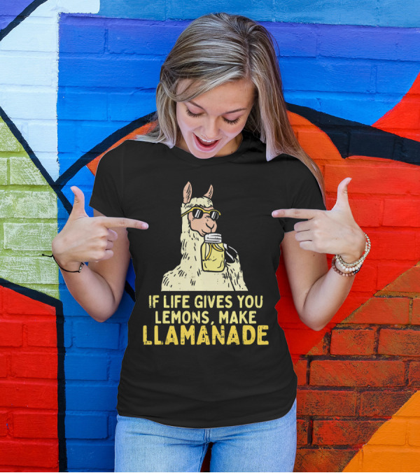 If Life Gives You Lemons Make Llamanade Funny Llama T-Shirt