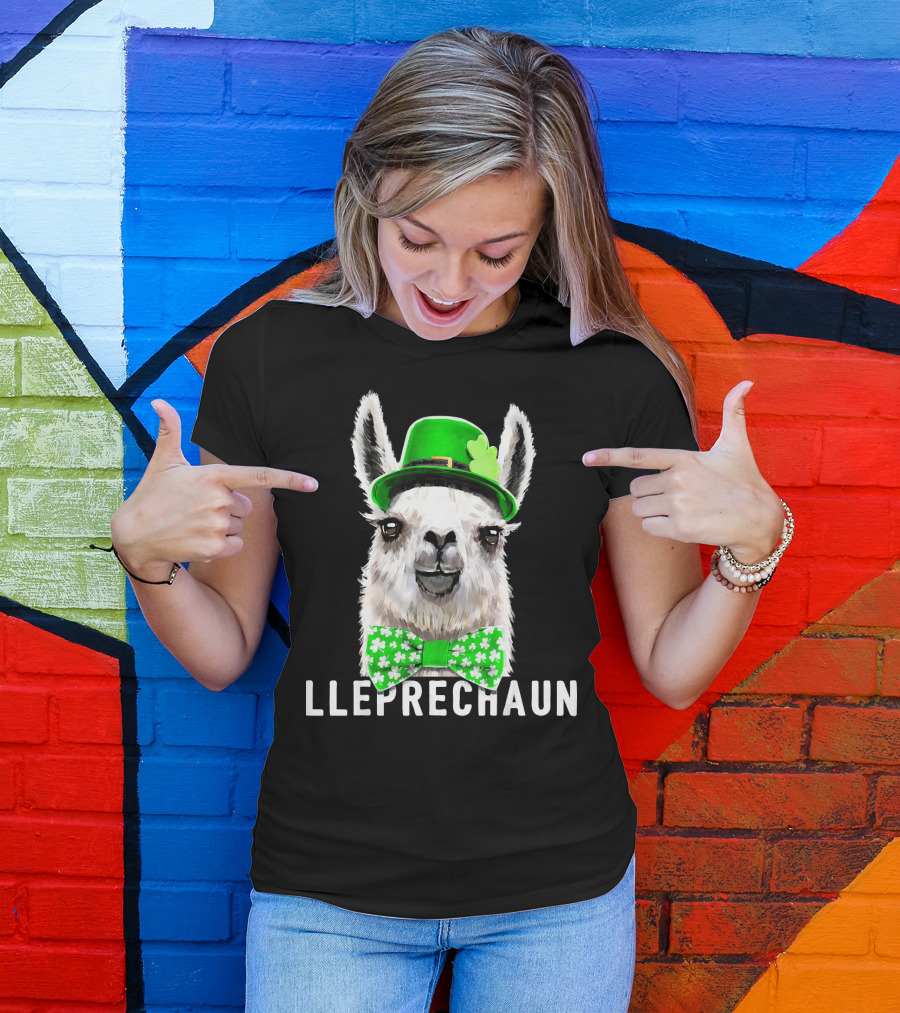 St. Patrick's Day Llama Lleprechaun Shamrock Hat And Bow Tie T-Shirt