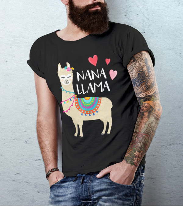 Nana Llama Cute Adorable Colorful Llamas With Love Hearts T-Shirt
