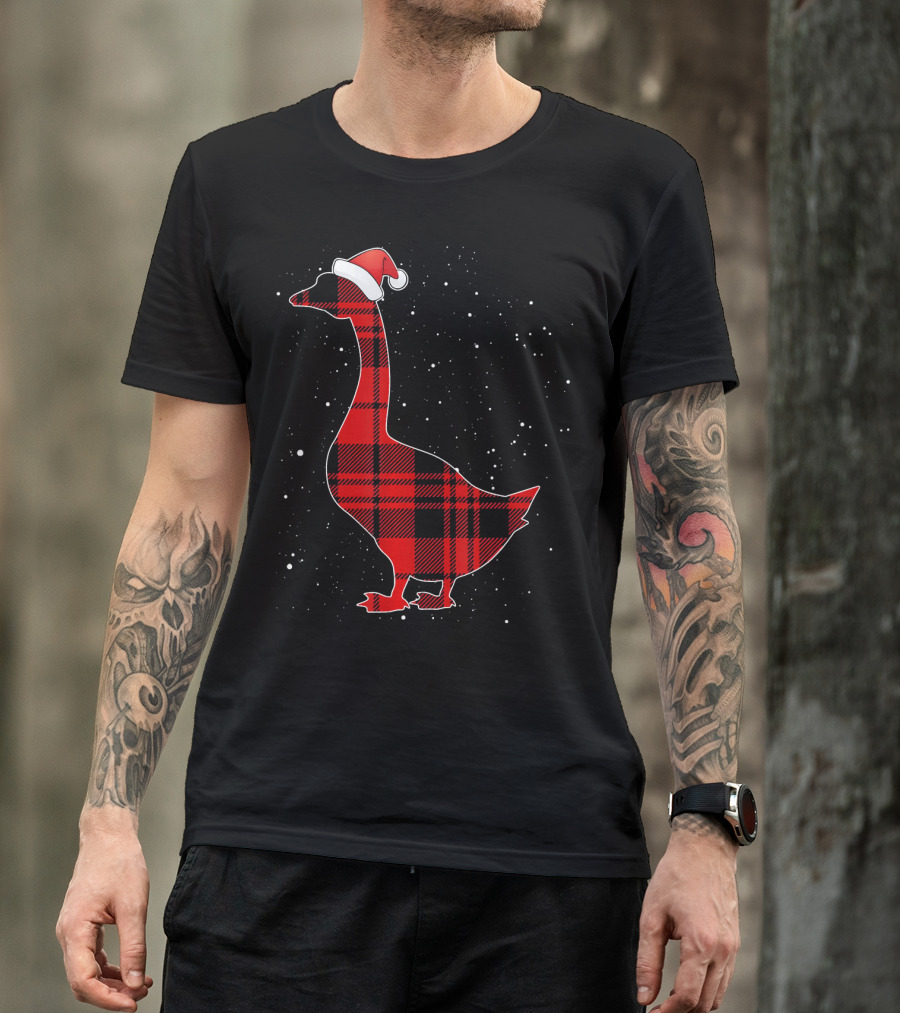 Santa Hat Red Plaid Goose Christmas Bird T-Shirt