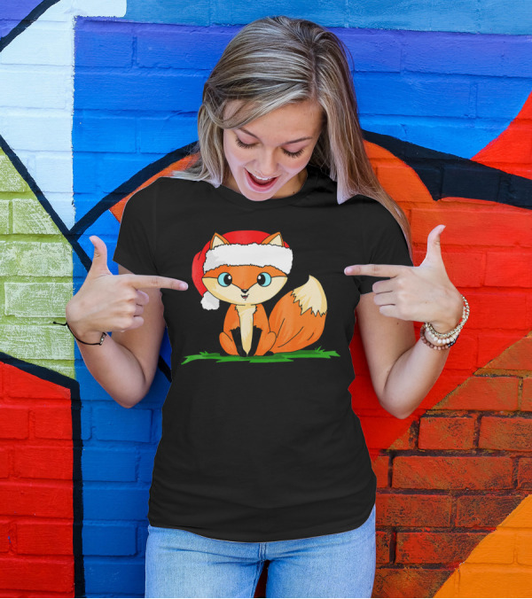 Sweet Fox In Santa Hat On Green Grass T-Shirt