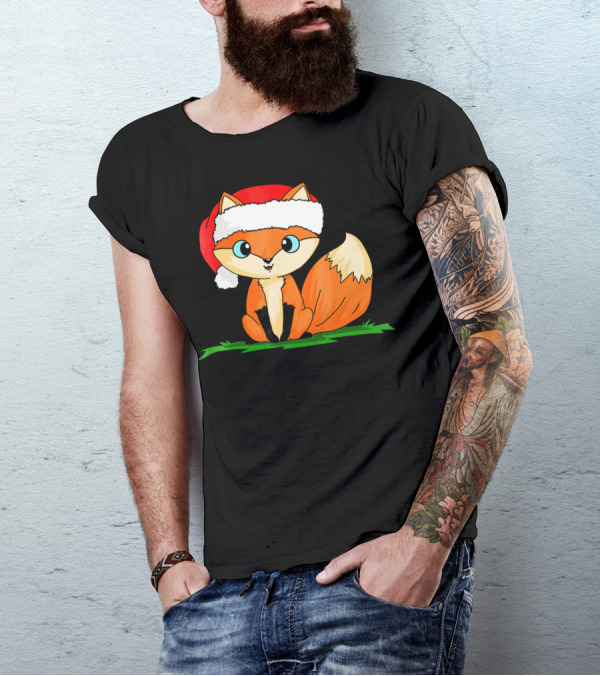 Sweet Fox In Santa Hat On Green Grass T-Shirt