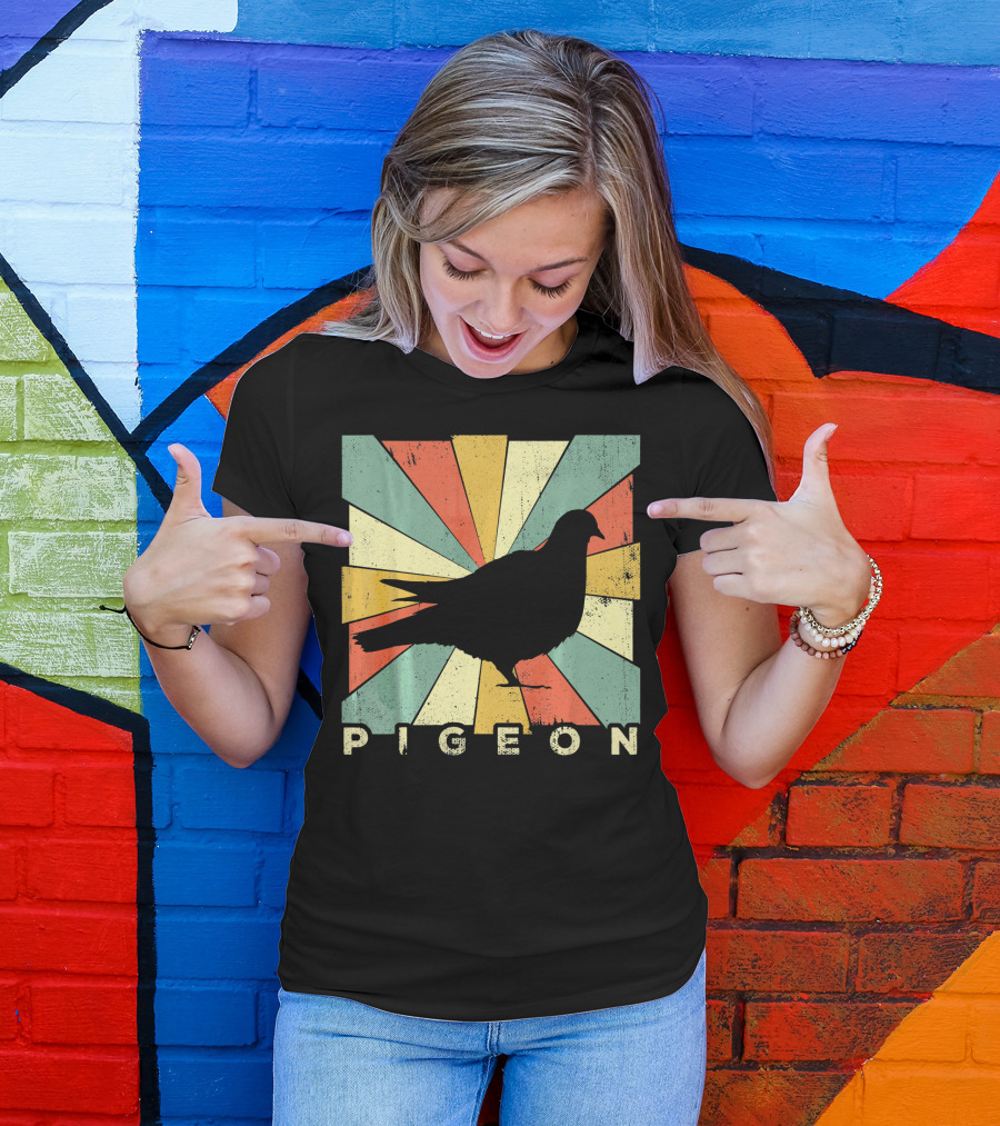 Vintage Pigeon Lover Retro Style Animal Silhouette With Sunburst Background T-Shirt