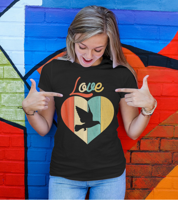 Love Vintage Retro Heart Pigeon T-Shirt