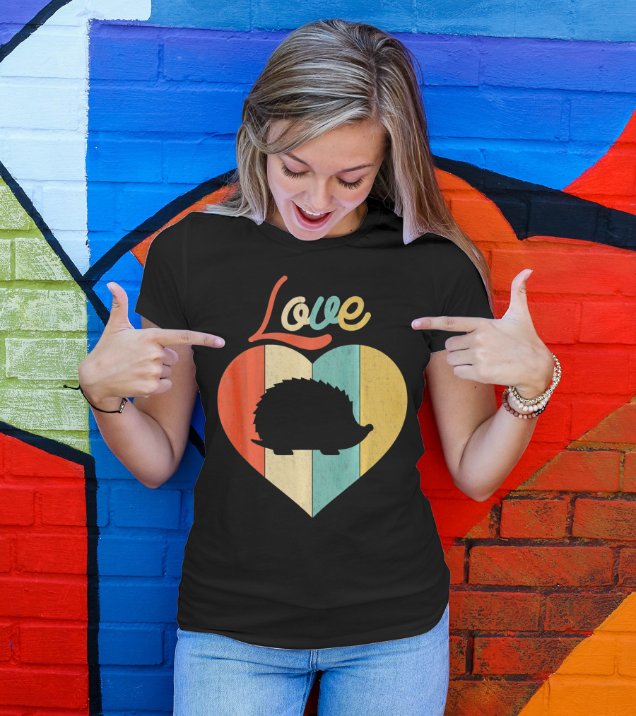Vintage Retro Love Hedgehog Heart T-Shirt