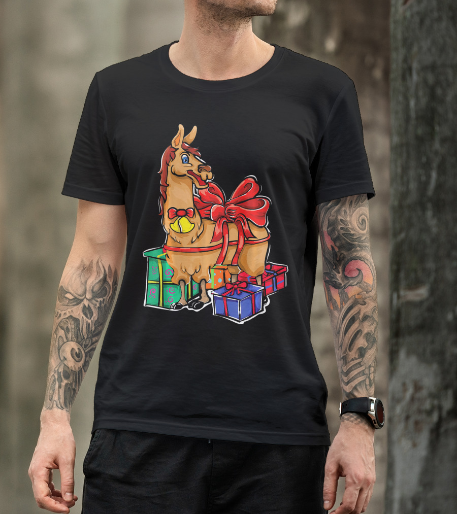 Xmas Funny Alpaca With Presents And Bow T-Shirt