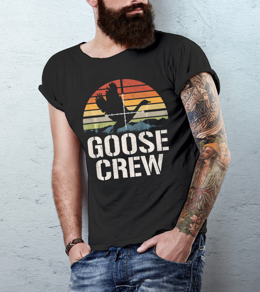Vintage Sunset Goose Crew Hunter Group Goose T-Shirt