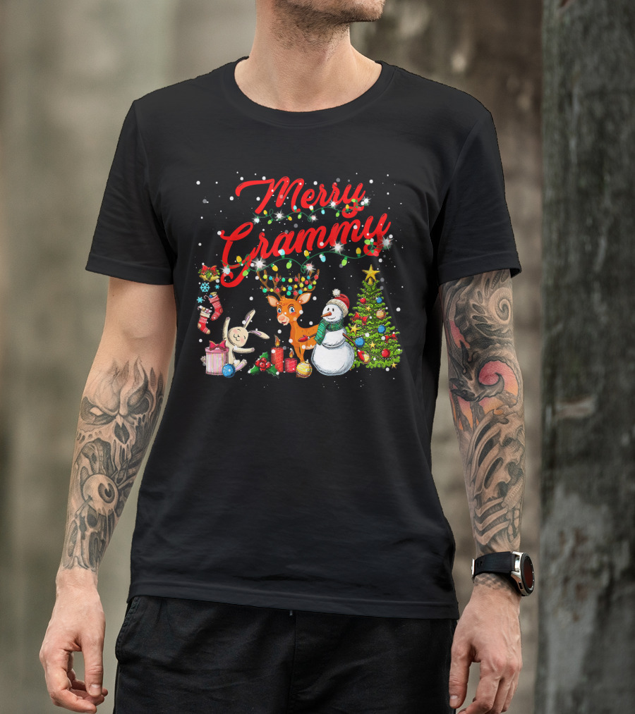Merry Grammy Reindeer Snowman Christmas Tree Lights Holiday Scene T-Shirt