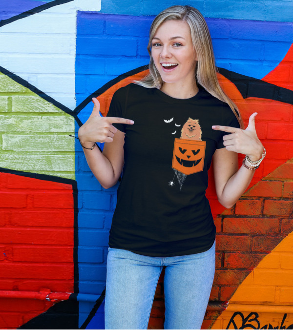 Pomeranian Halloween Jack-o'-Lantern Pocket With Spider And Bats T-Shirt