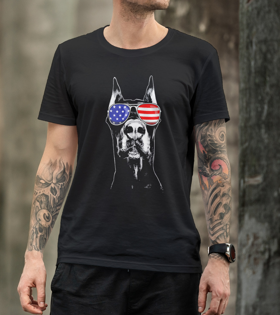 Doberman With American Flag Sunglasses Patriotic Look T-Shirt