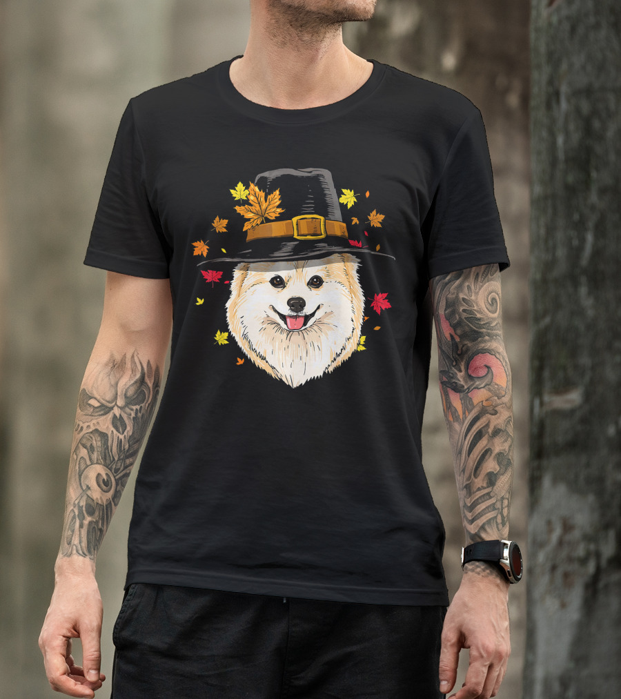Thanksgiving Pomeranian Pilgrim With Autumn Leaves And Black Hat T-Shirt