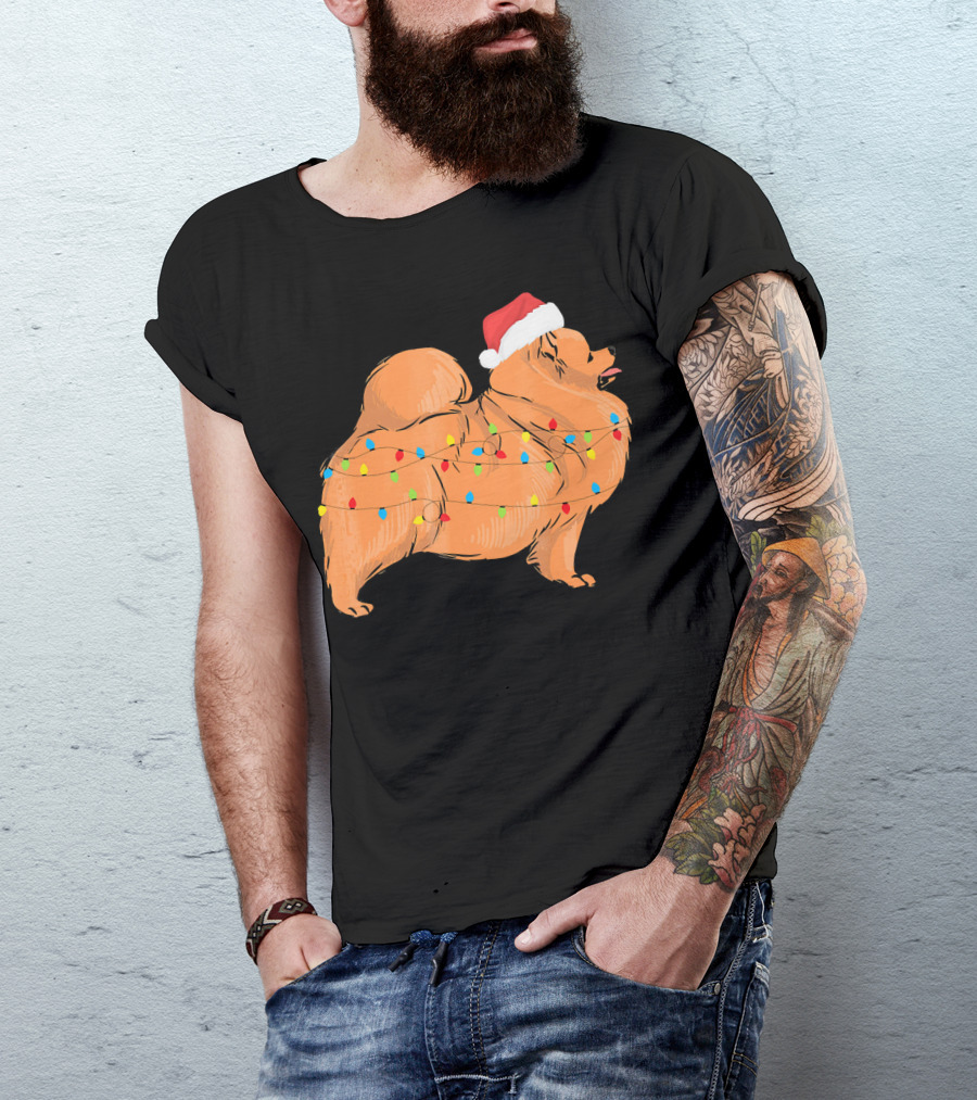 Santa Pomeranian With Christmas Lights Holiday T-Shirt