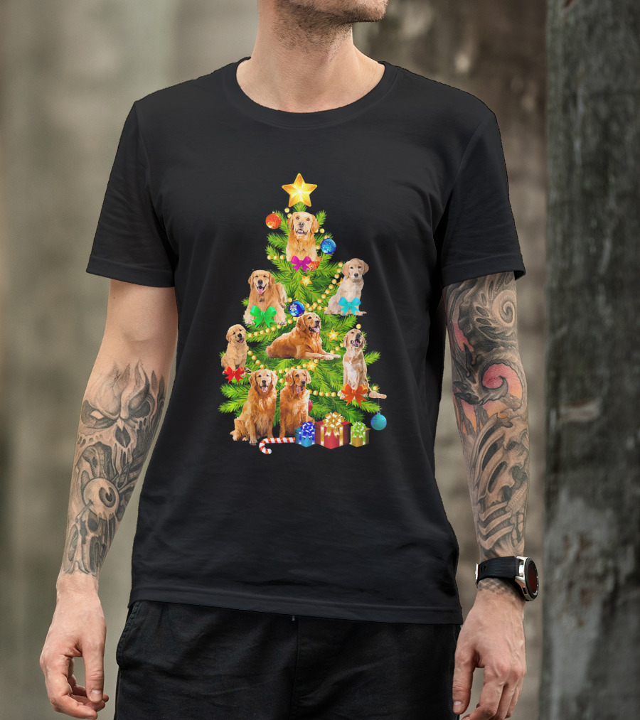 Golden Retriever Christmas Tree With Star And Presents T-Shirt