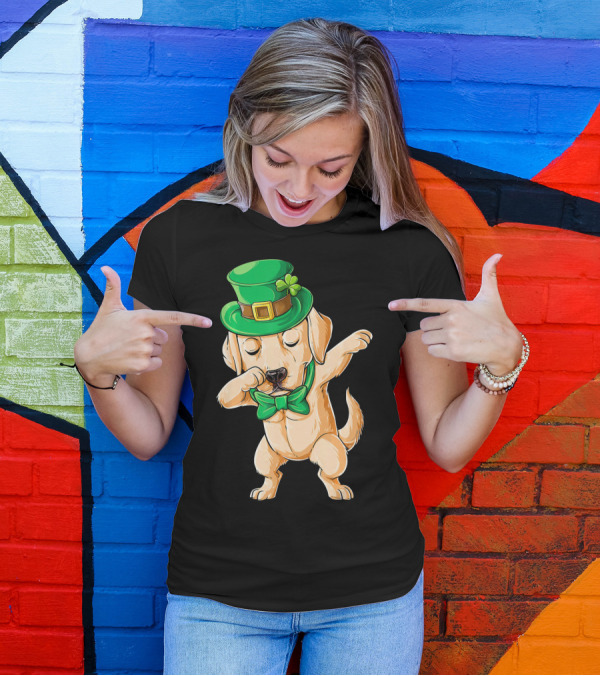 Leprechaun Hat Dabbing Labrador Puppy St. Patrick's Day T-Shirt
