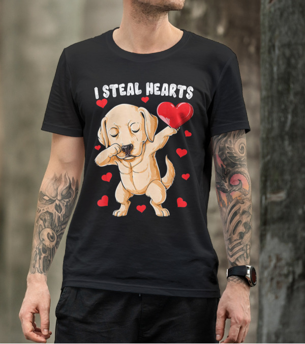 I Steal Hearts Dabbing Labrador With Red Hearts T-Shirt
