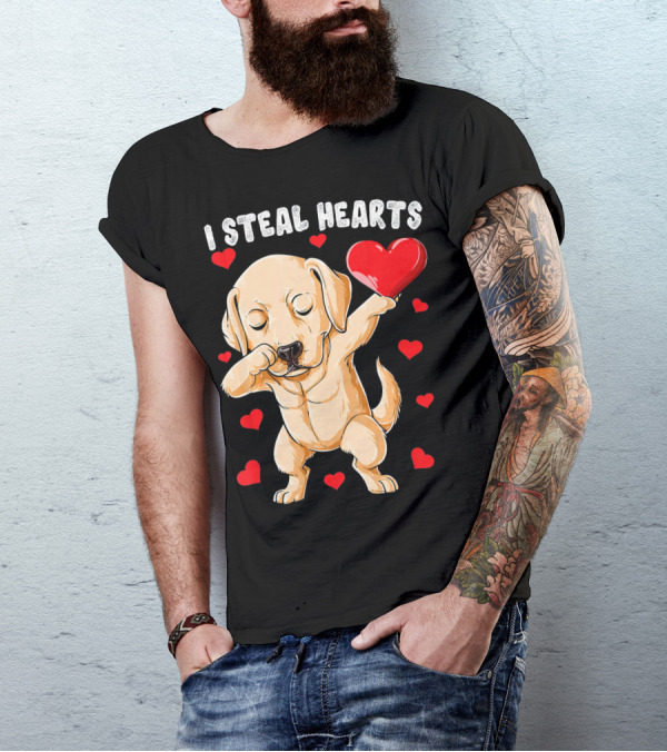 I Steal Hearts Dabbing Labrador With Red Hearts T-Shirt