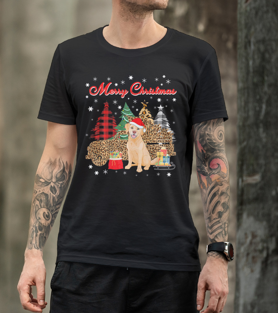 Merry Christmas Golden Retriever Leopard Plaid Truck Snowflakes T-Shirt