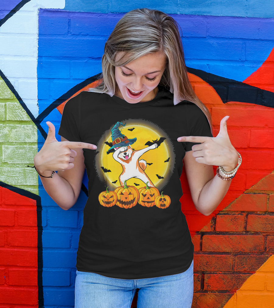 Dabbing Akita Dog In Witch Hat With Pumpkins And Full Moon Halloween Scene T-Shirt