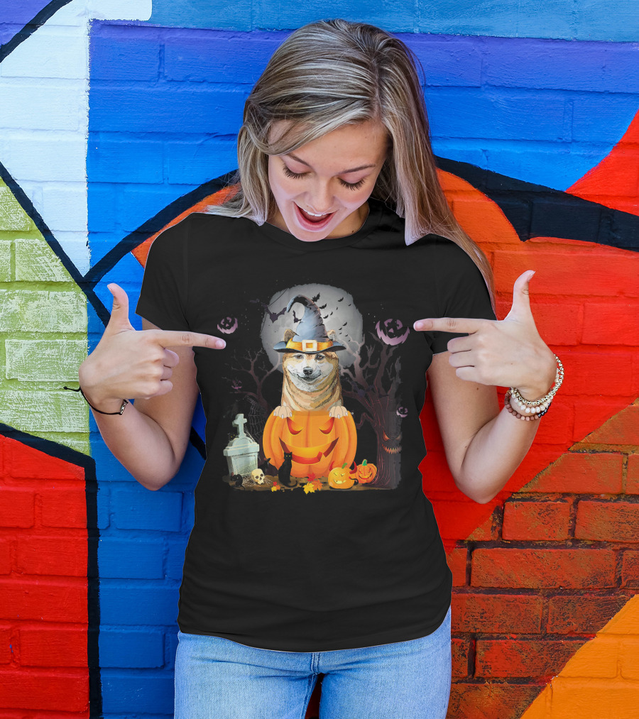 Akita Inu Dog In Pumpkin With Witch Hat And Halloween Scene T-Shirt