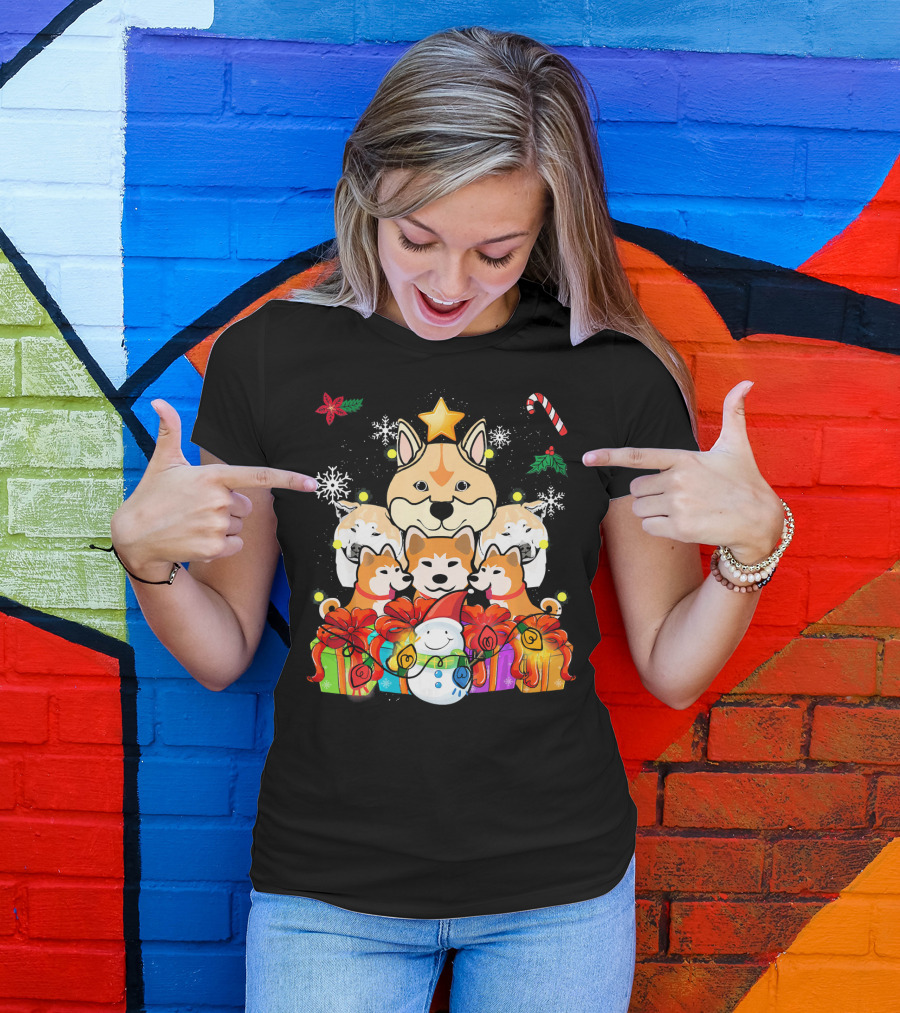 Akita Dogs Snowman Candy Cane Holiday Tree Decor T-Shirt