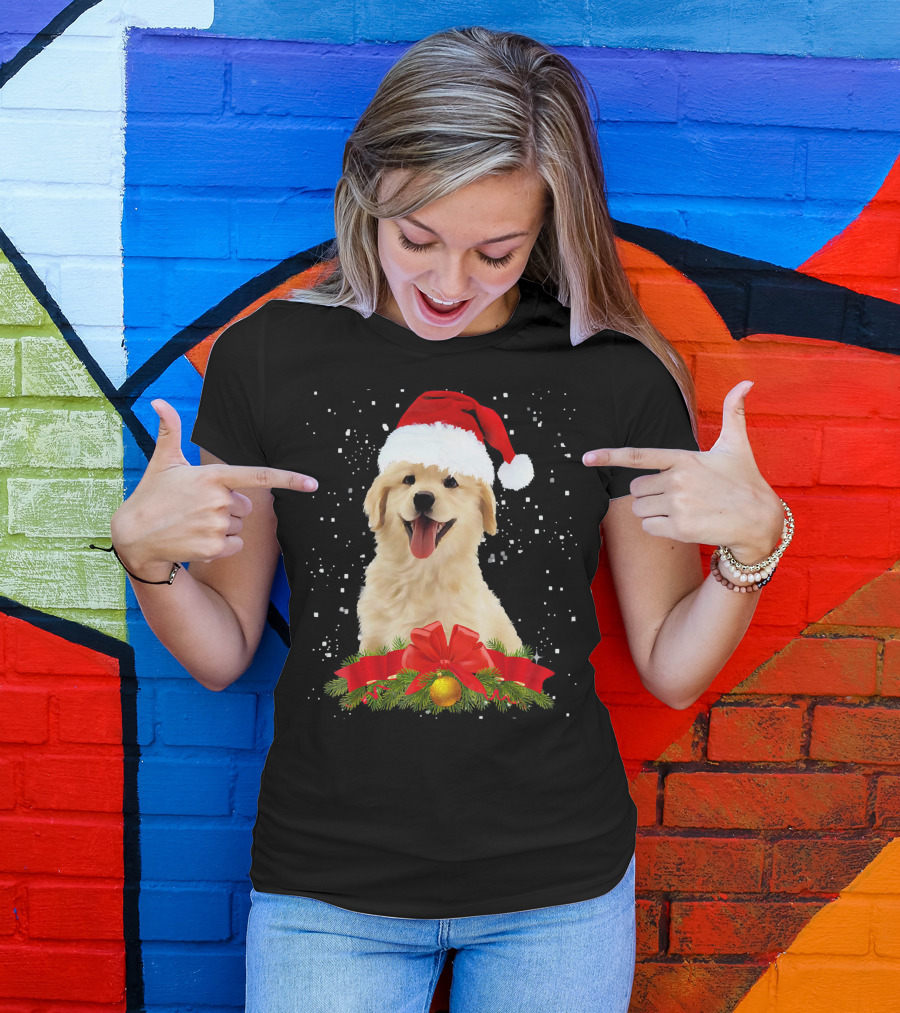 Golden Retriever With Santa Hat And Festive Ribbon T-Shirt