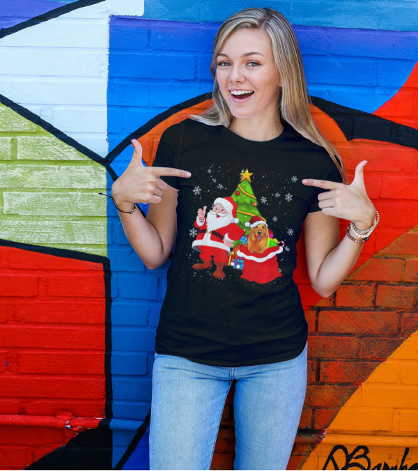 Christmas Santa Claus Golden Retriever Tree And Presents T-Shirt