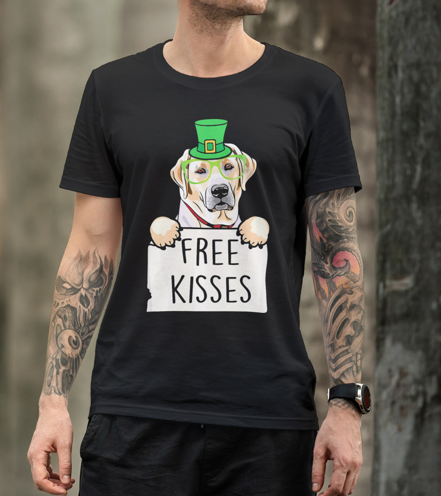 Free Kisses Labrador Retriever St. Patrick's Day Hat And Glasses T-Shirt