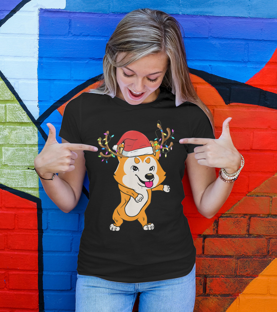 Akita Inu With Santa Hat And Reindeer Antlers With Christmas Lights T-Shirt