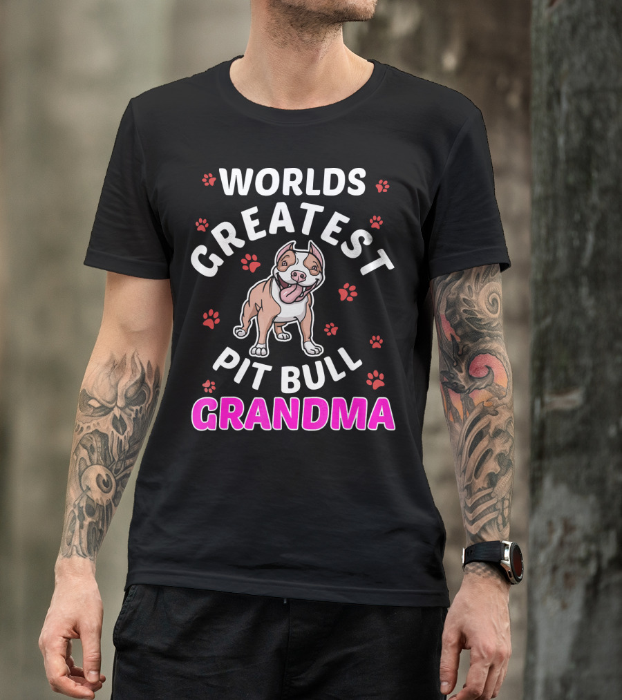 Worlds Greatest Pit Bull Grandma With Paw Prints And Cute Dog T-Shirt