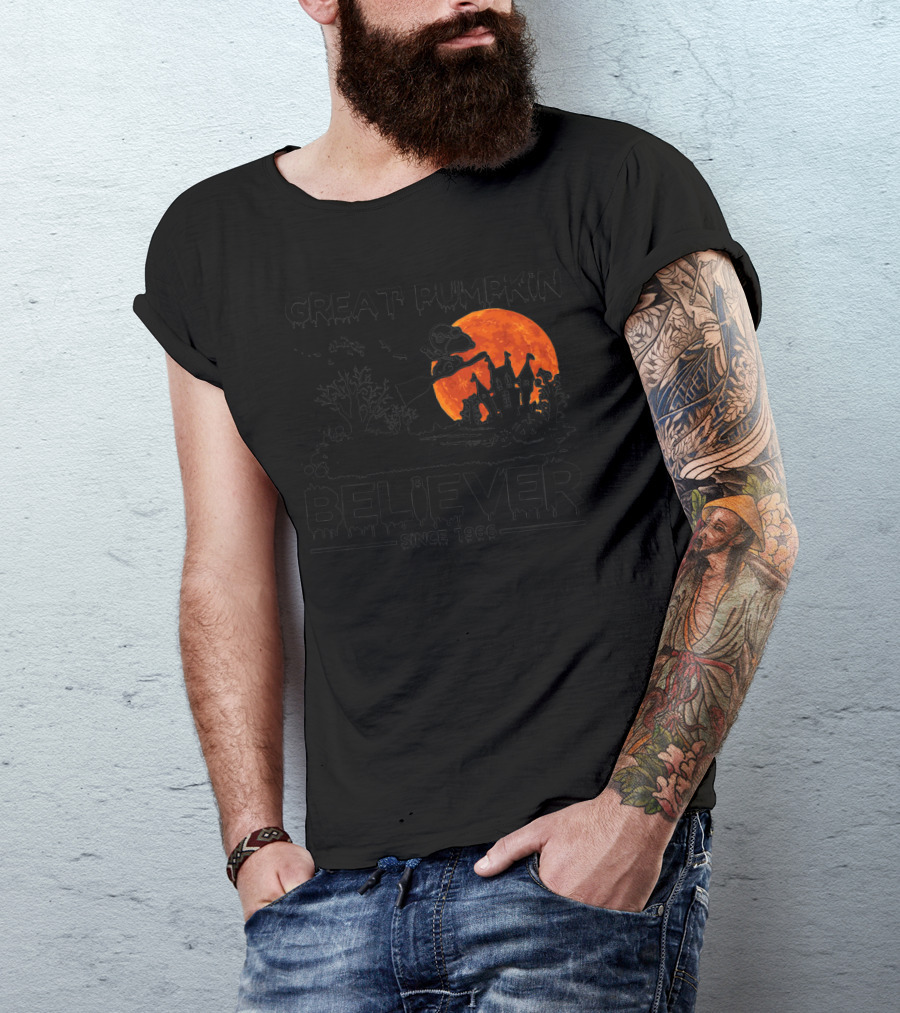 Great Pumpkin Believer Since 1966 Snoopy Halloween Moon Scene T-Shirt