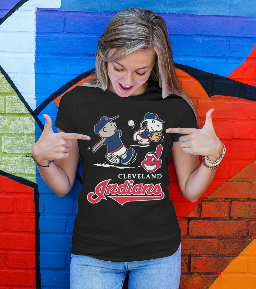 Charlie Brown Snoopy Cleveland Indians Baseball Peanuts T-Shirt