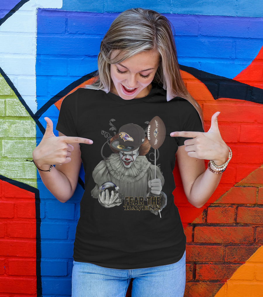 Pennywise Holding Baltimore Ravens Football And Helmet Fear The Ravens T-Shirt