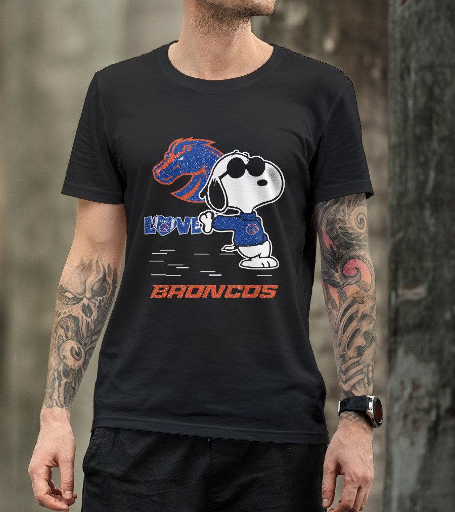 Snoopy Love Boise State Broncos Football Mascot T-Shirt