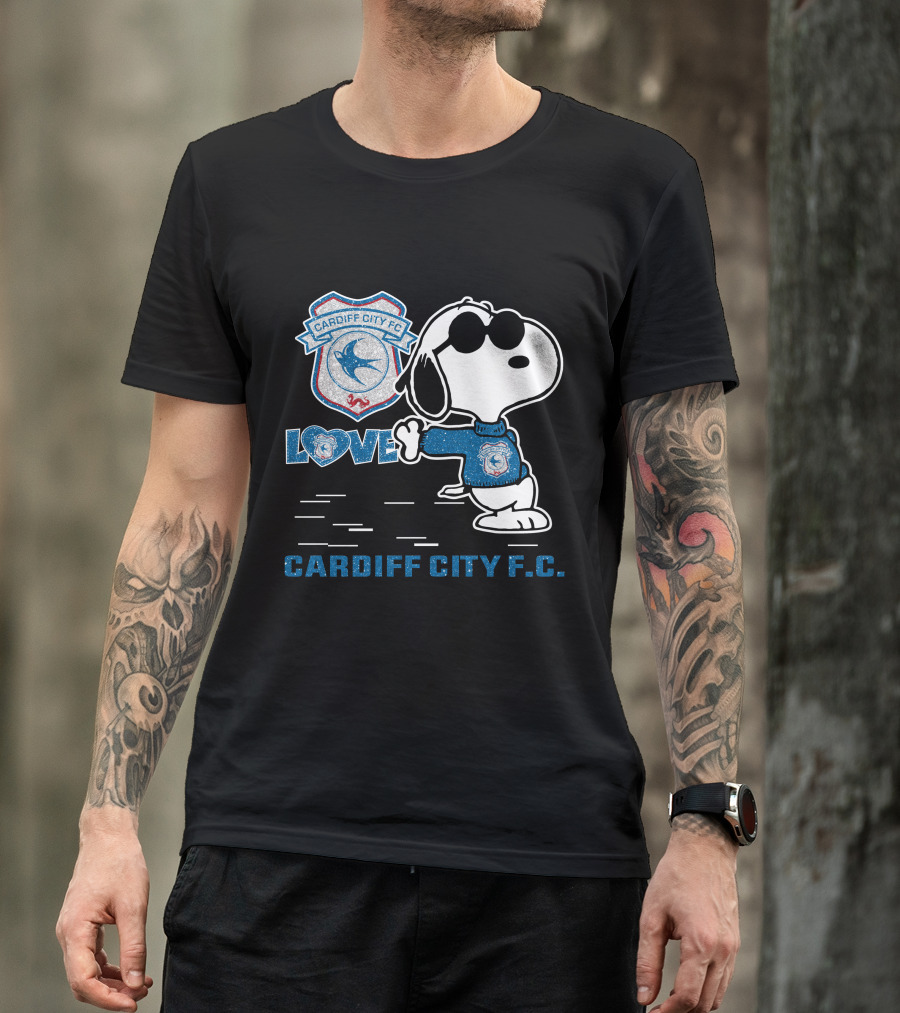 Snoopy Love Cardiff City F.c. T-Shirt
