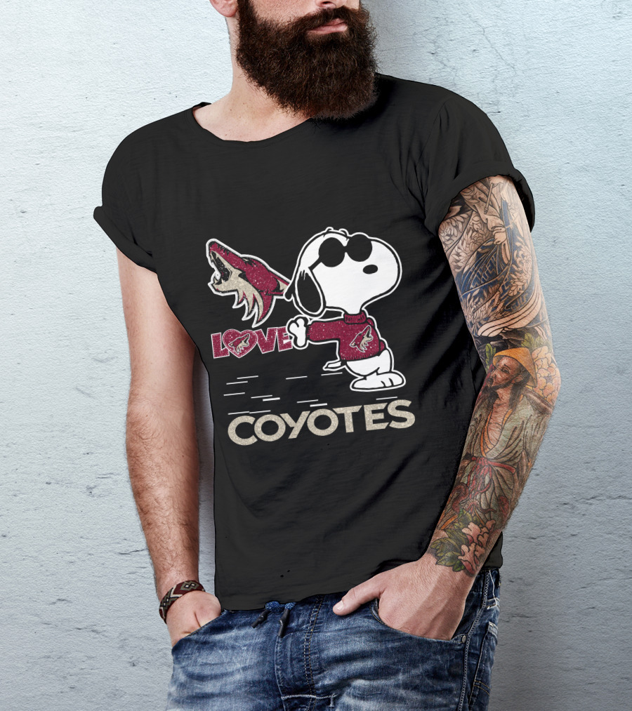 Snoopy Love Arizona Coyotes Hockey T-Shirt