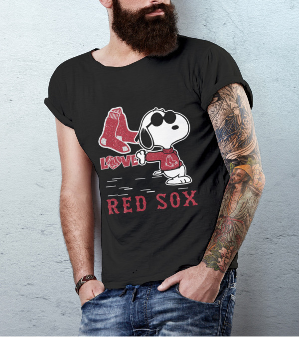 Snoopy Love Boston Red Sox Sox T-Shirt