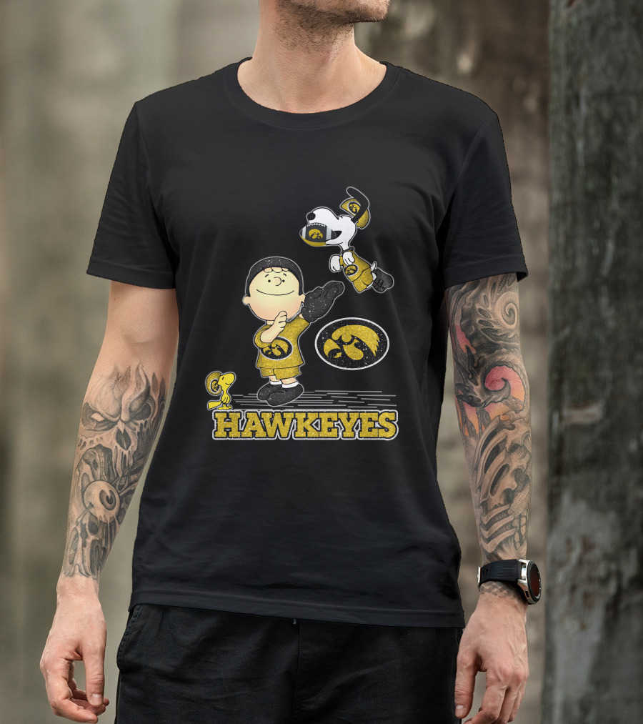 Snoopy And Woodstock Support Iowa Hawkeyes Football With Peanuts T-Shirt