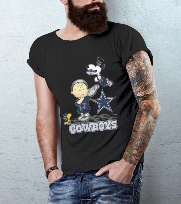 Snoopy Dallas Cowboys Football Star Fan T-Shirt
