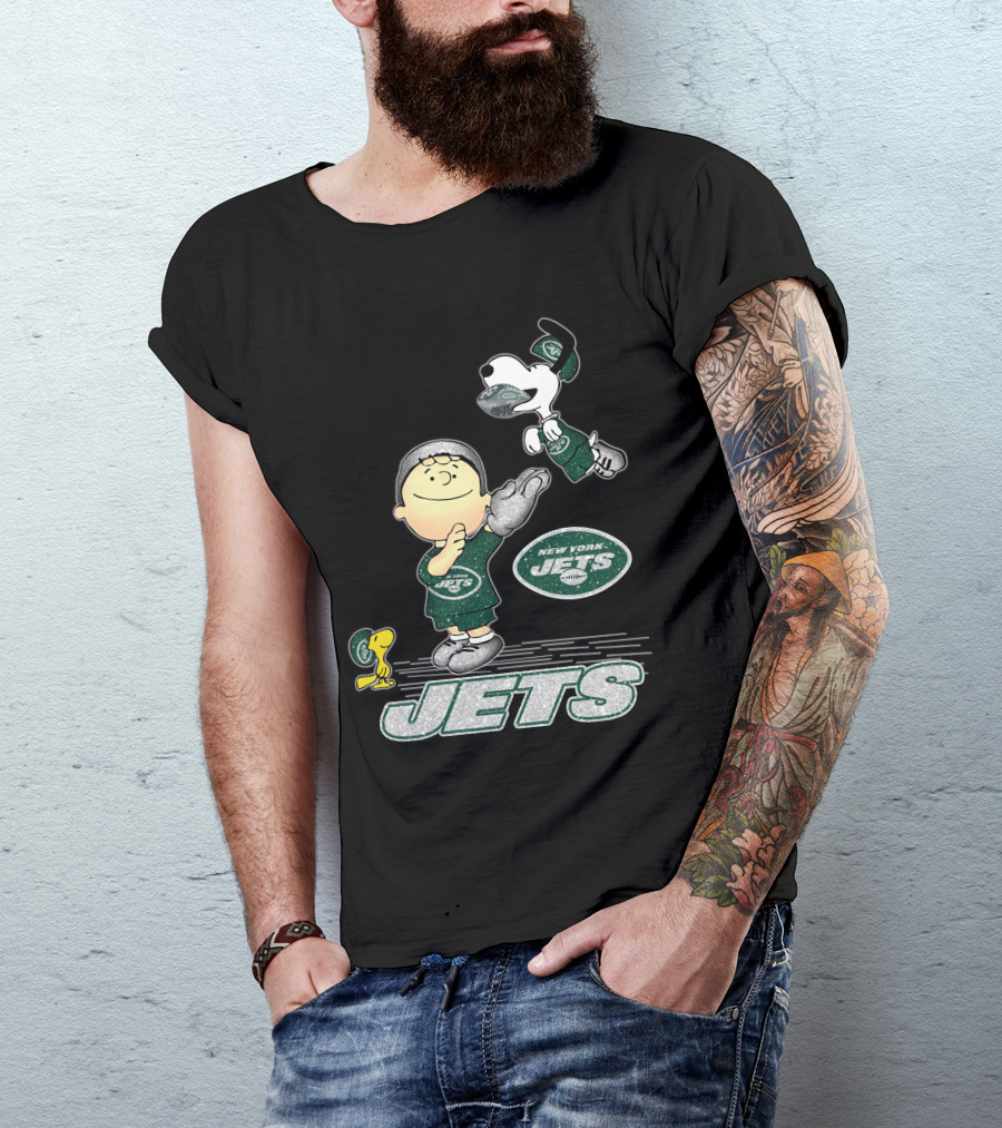 Snoopy New York Jets Football Fan Peanuts Characters T-Shirt